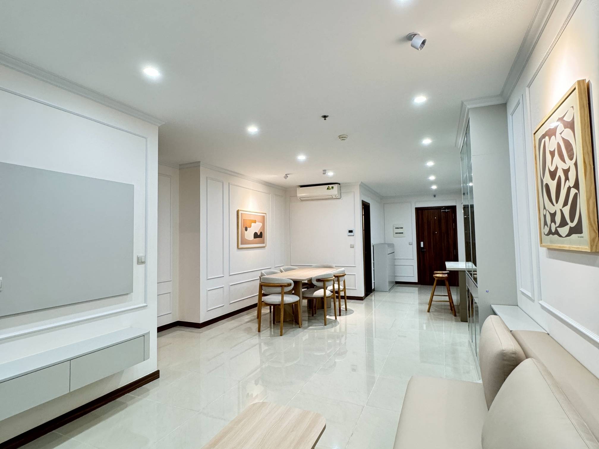 Can ho 2PN 96m2 ha do centrosa 5