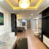 Căn hộ 2PN tầng trung full nội thất lót sàn gỗ cao cấp