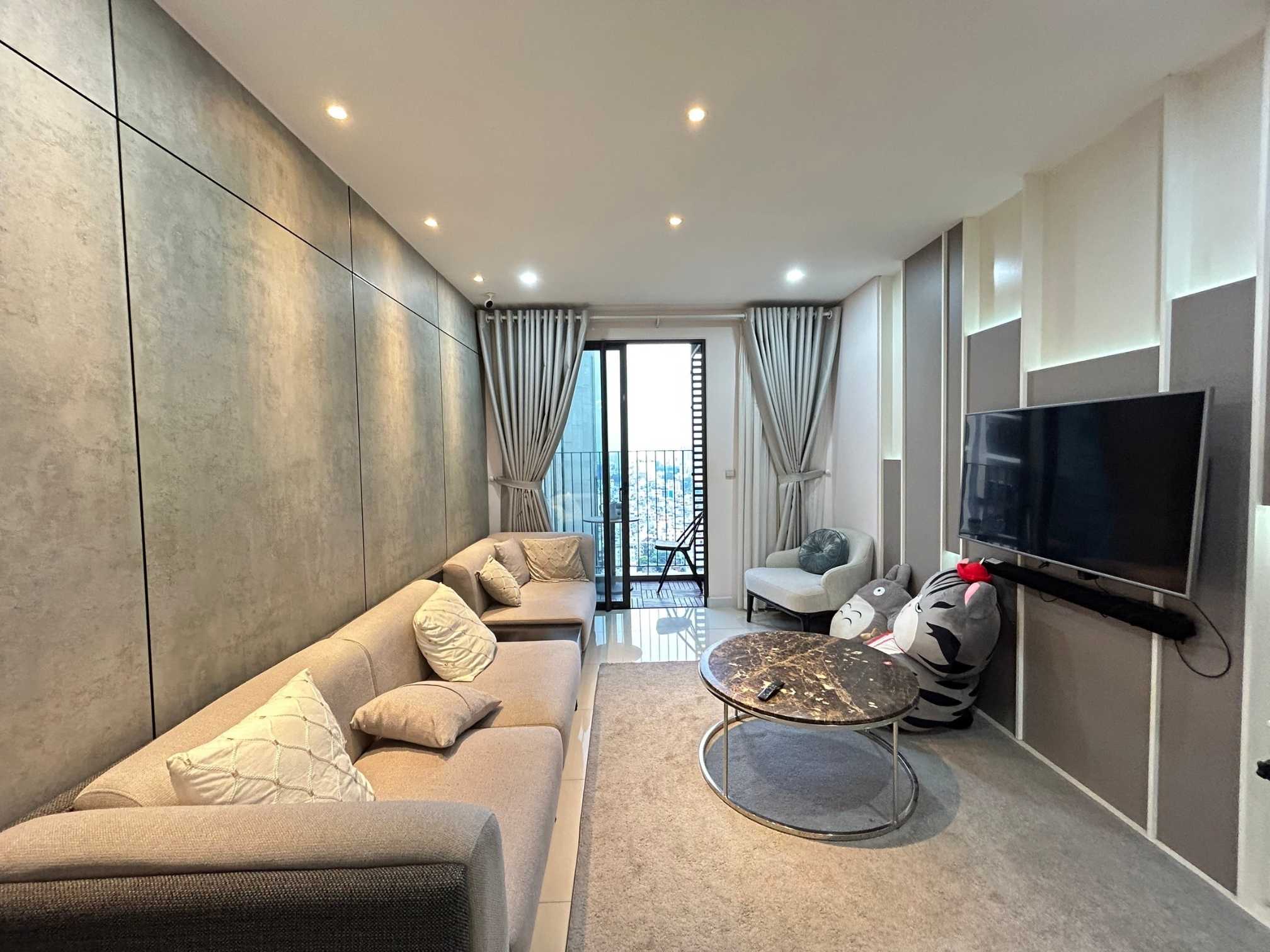 Căn hộ 2PN 86m2 full nội thất hiện đại tầng cao yên tĩnh